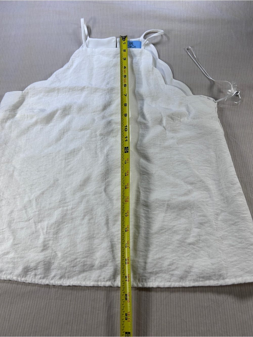 Cece White Sleeveless scalloped Square-Neck linen-look lined tank top - Picture 6 of 6